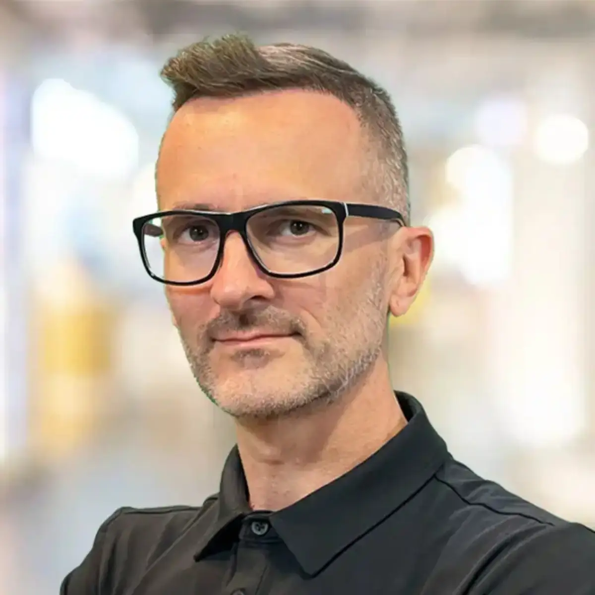 Kris Szymanski headshot