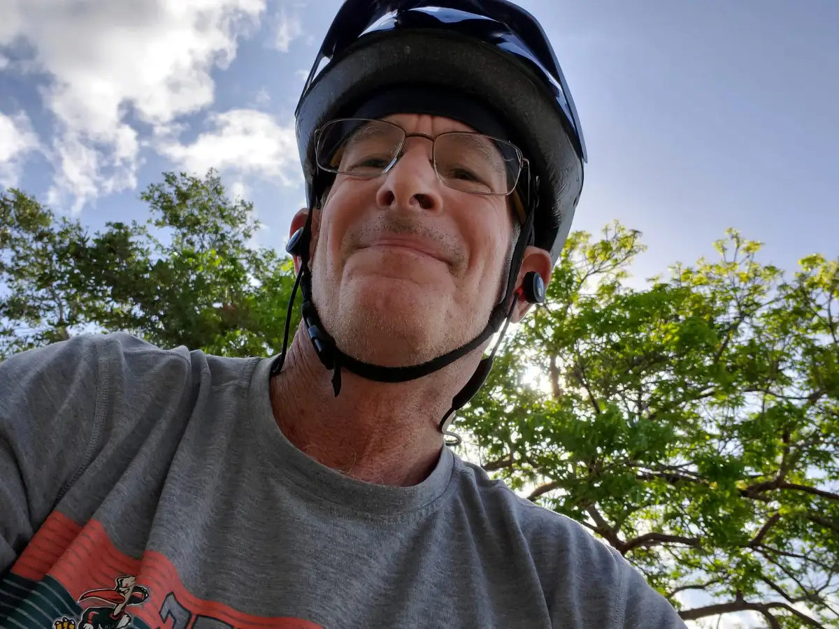 Ofer Amit cycling